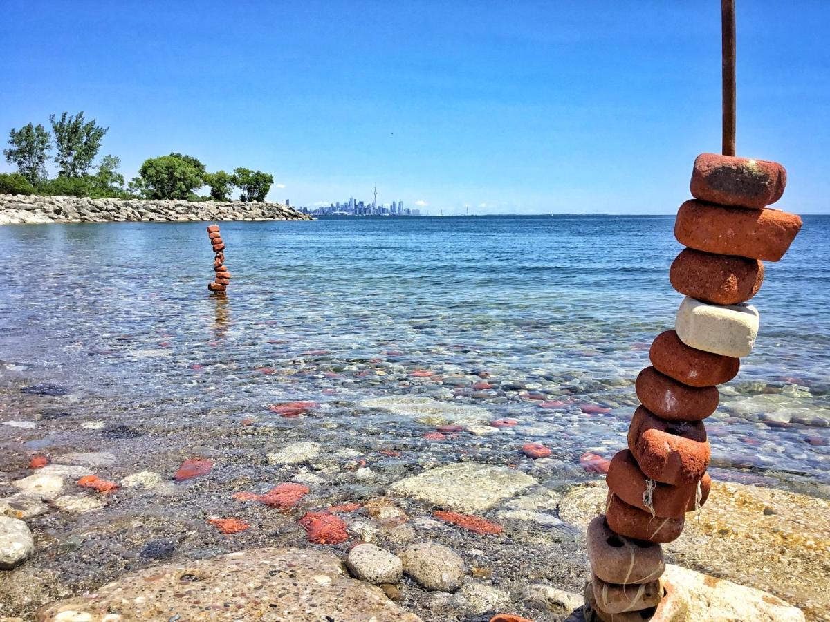 The Westlake Toronto Esterno foto
