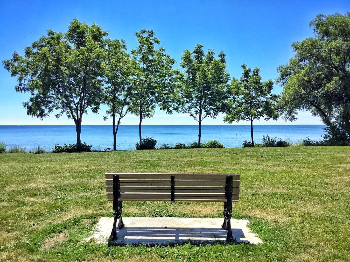 The Westlake Toronto Esterno foto